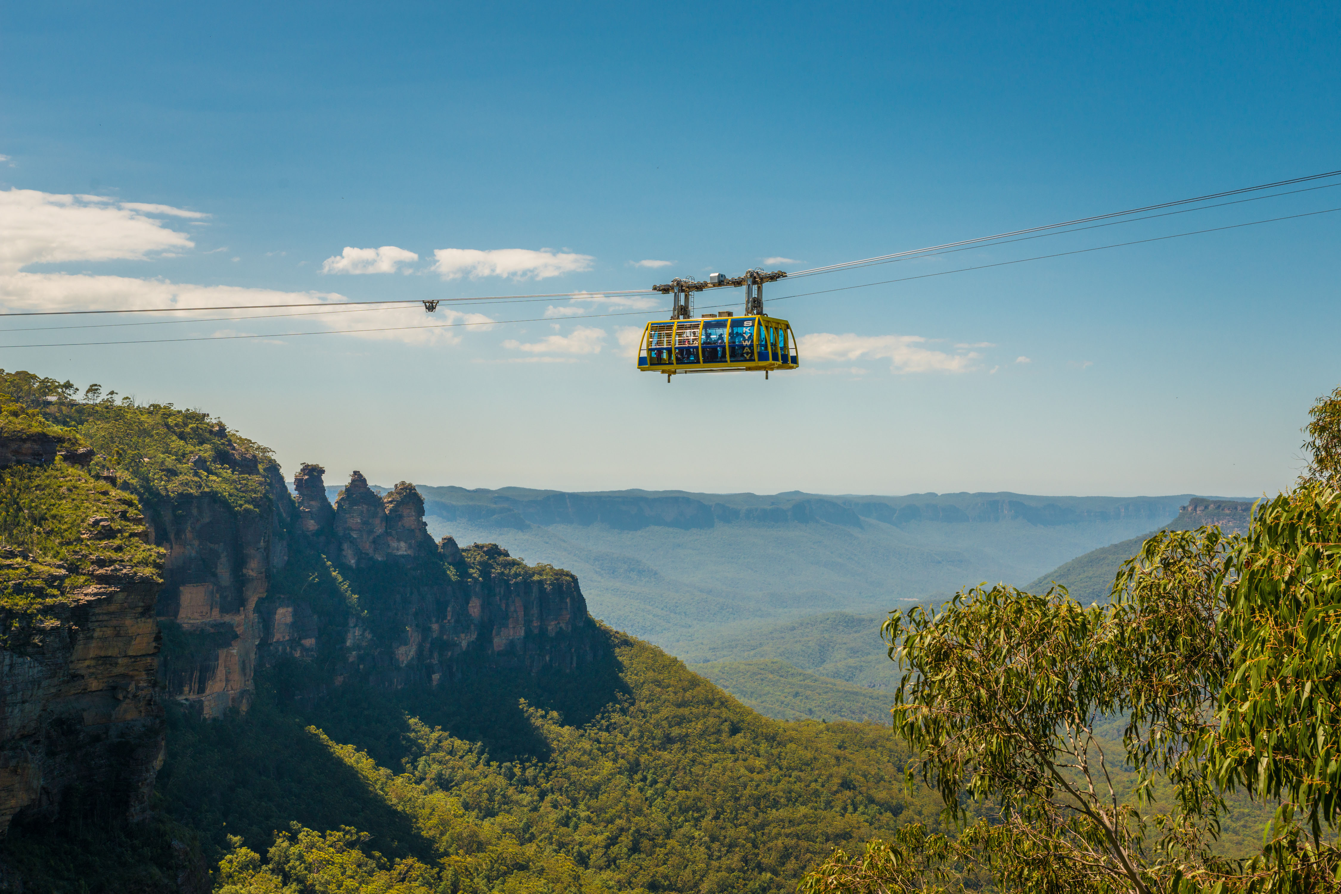 Blue Mountains Zig Zag Tour with Steam Train Ride, Scenic World, Three Sisters & Ferry Harbour Cruise