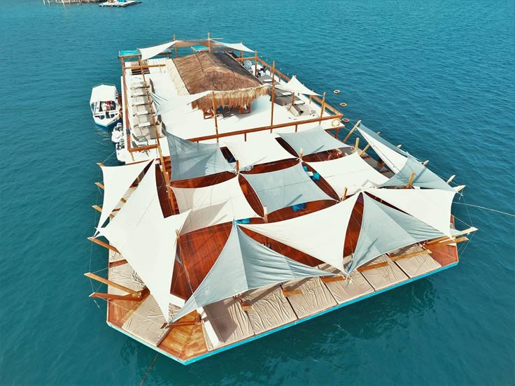 LAKAWON ISLAND DAY TOUR