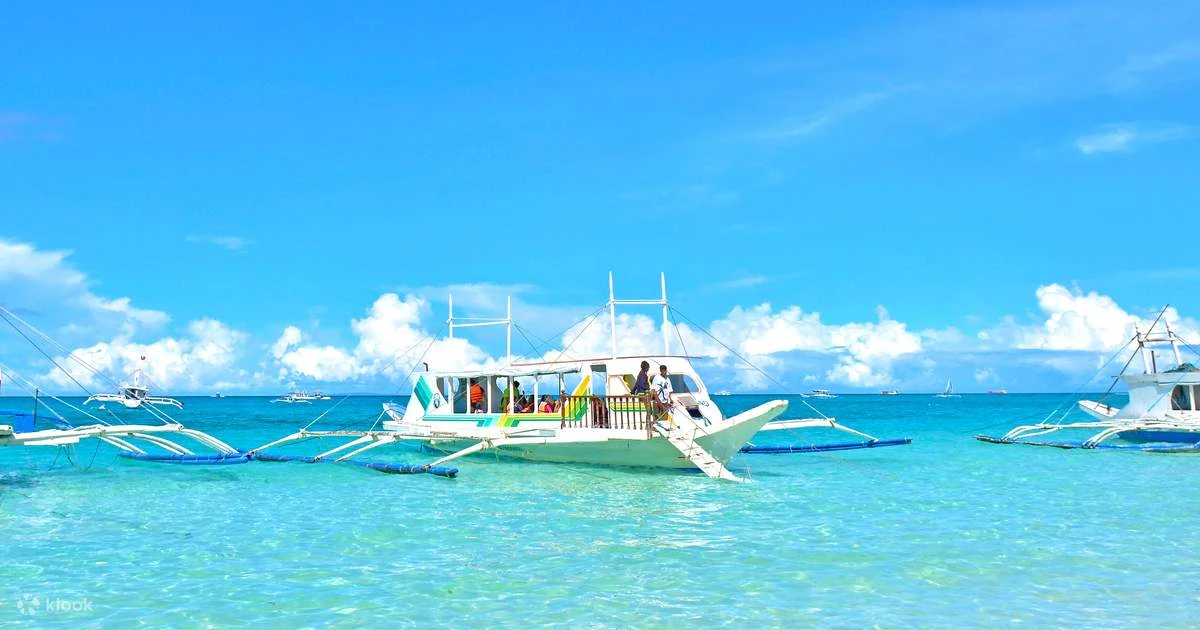 ISLAND HOPPING WITH BUFFET LUNCH AND PARASAILING (JOINERS)