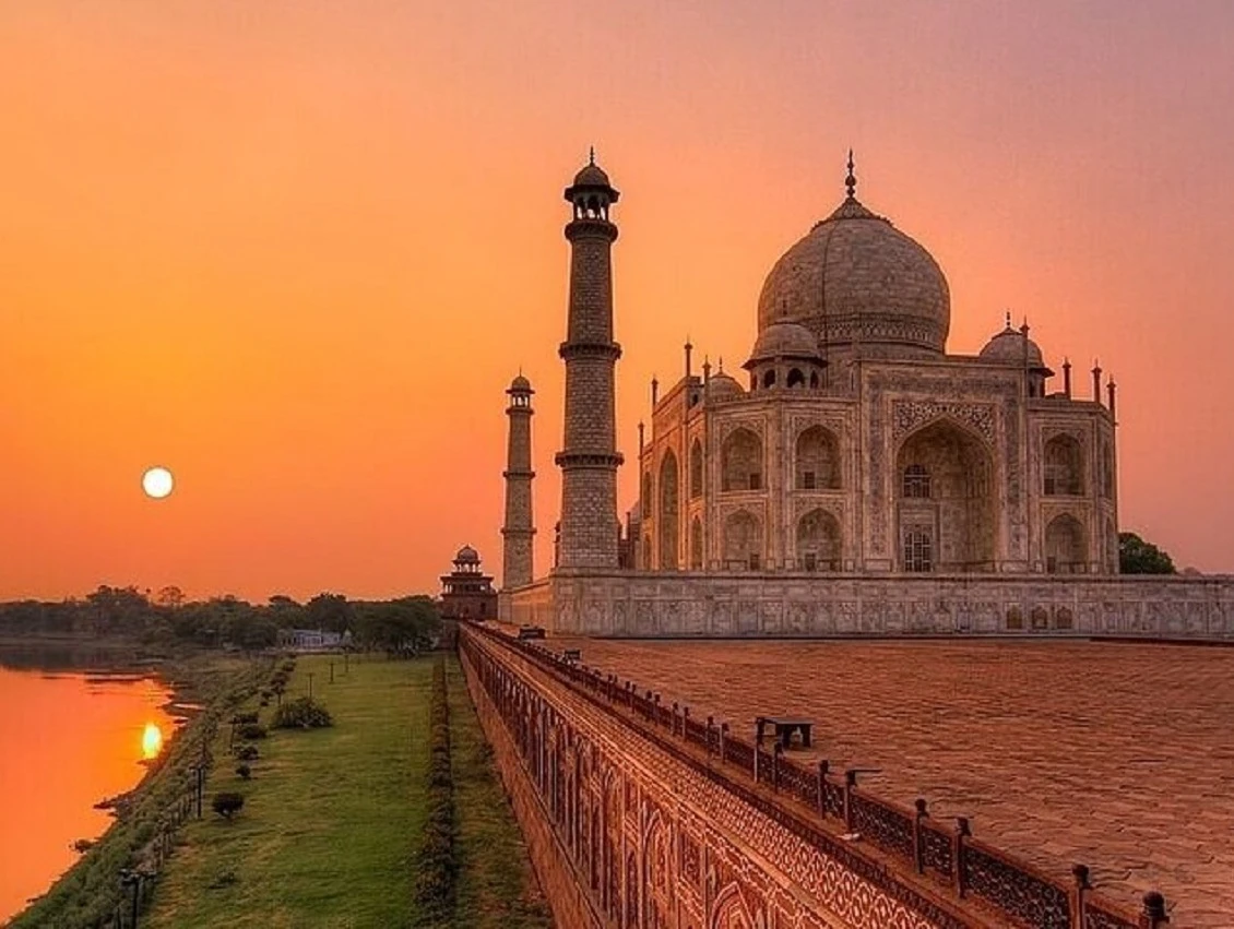 Same Day Taj Mahal Heritage Tour by Train Explore Taj Mahal & Agra Fort