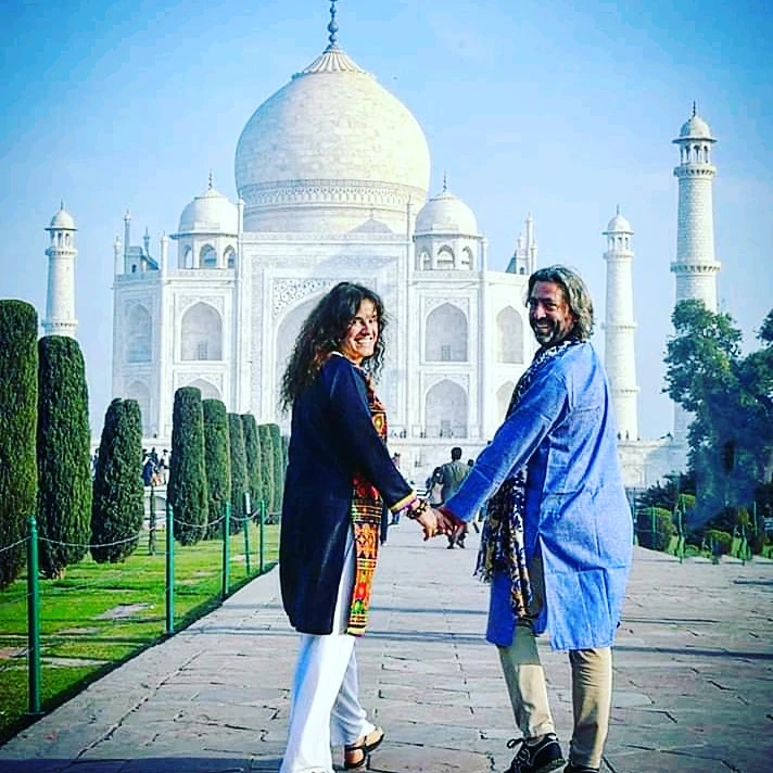 Delhi to Agra Same Day Tour with Skip-the-Line Taj Mahal Entry