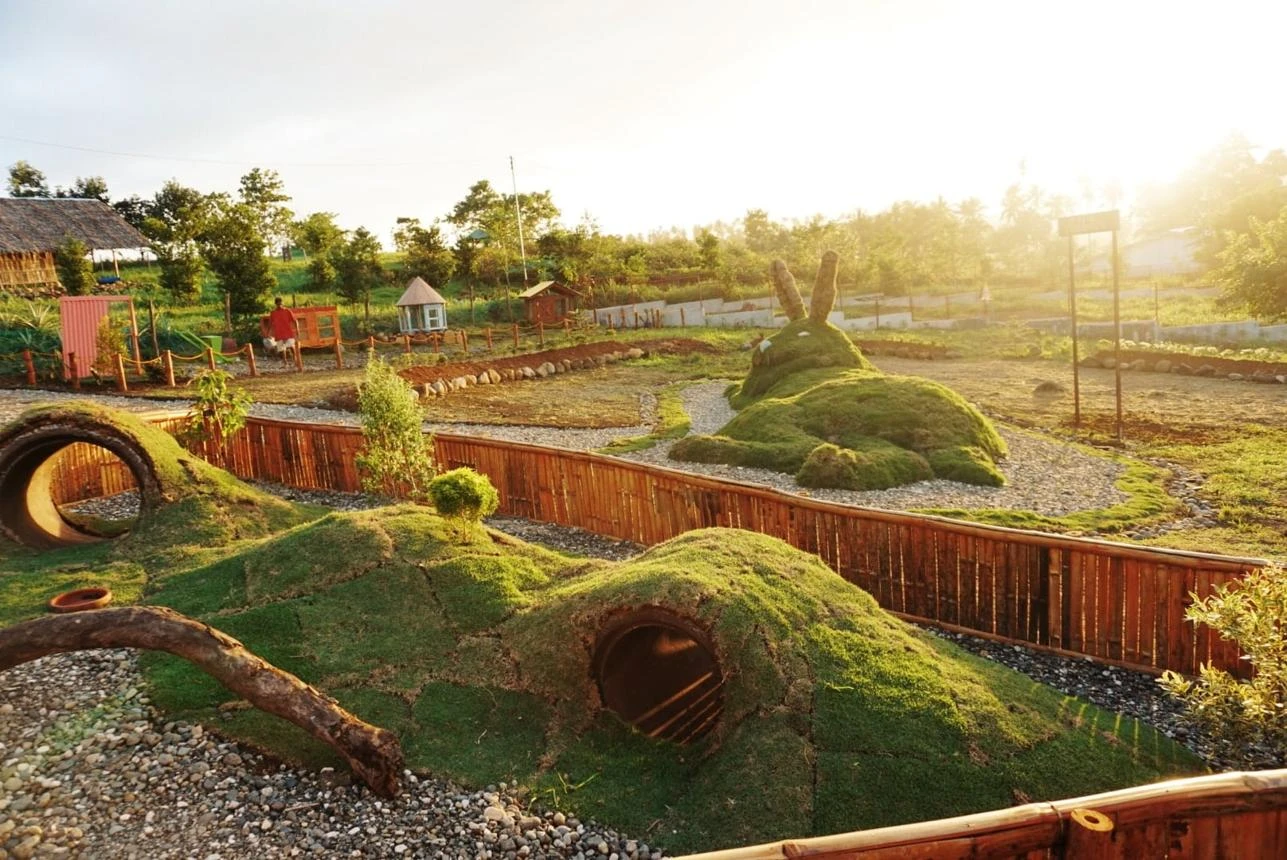Dumaguete Pamplona Sightseeing Tours w/ Cafe Alicia - Private Tours