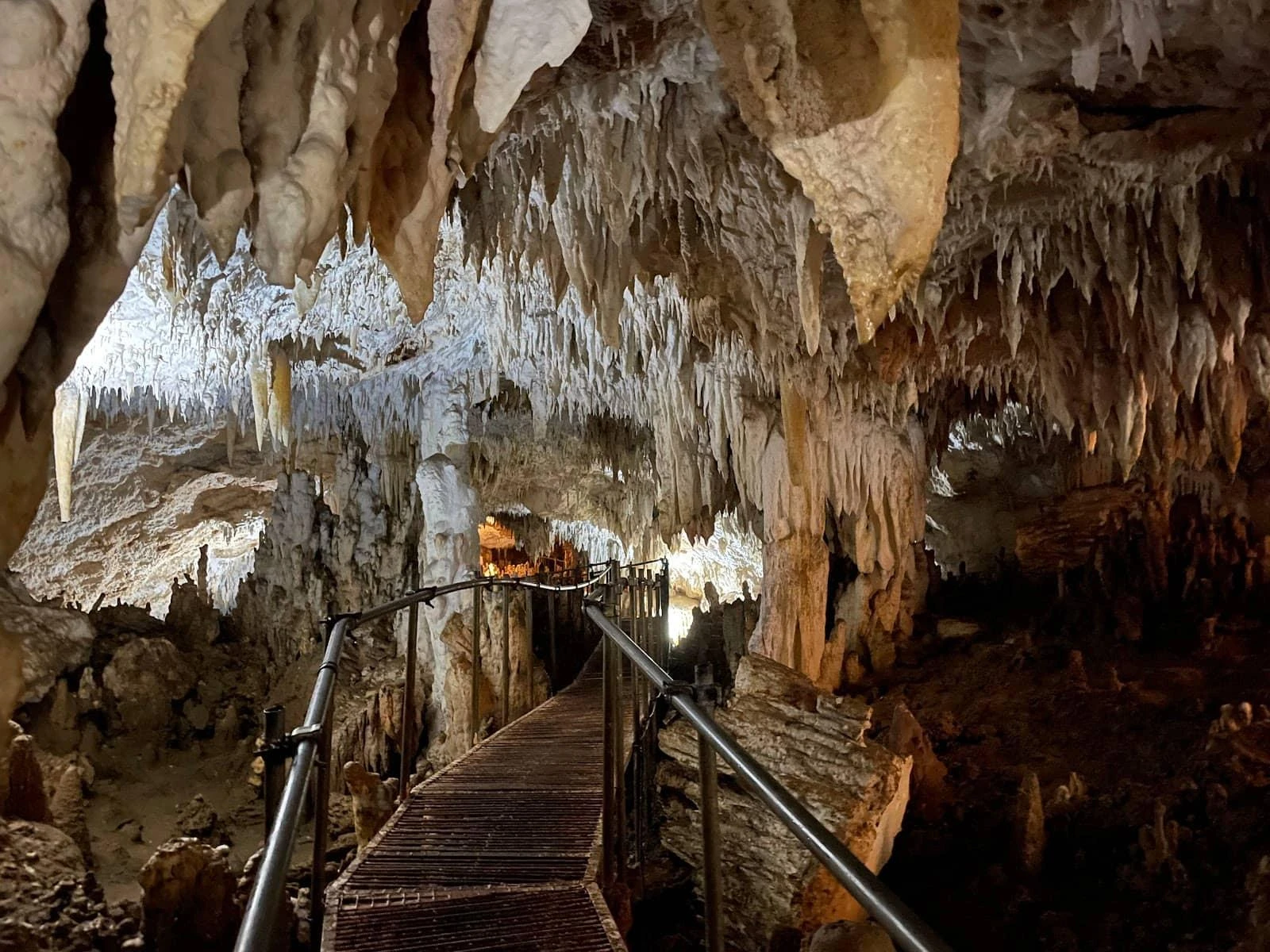 Dumaguete Mabinay Crystal Cave Tour & Spring Resort - Private Resort